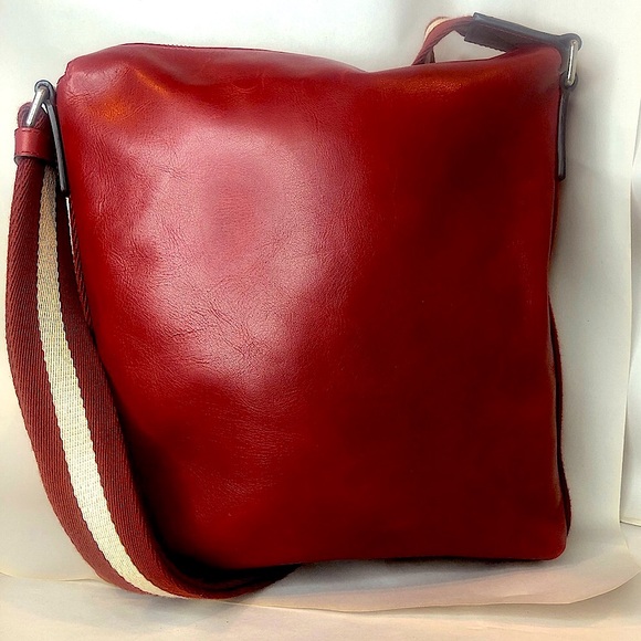 BALLY Red Leather Top Zip Messenger Shoulder Bag w/ Red White Striped Strap - Picture 3 of 17